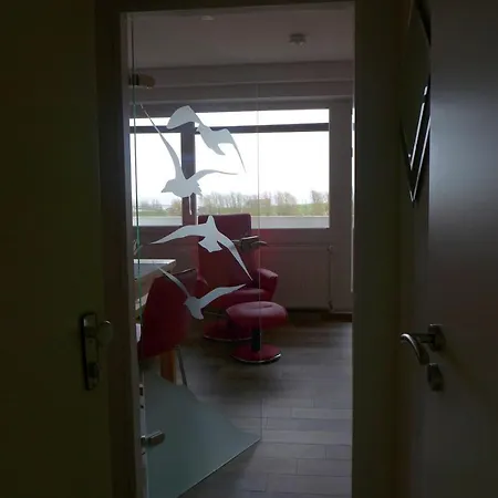 Tief 10 Neptun Mit Internet 607 Apartment